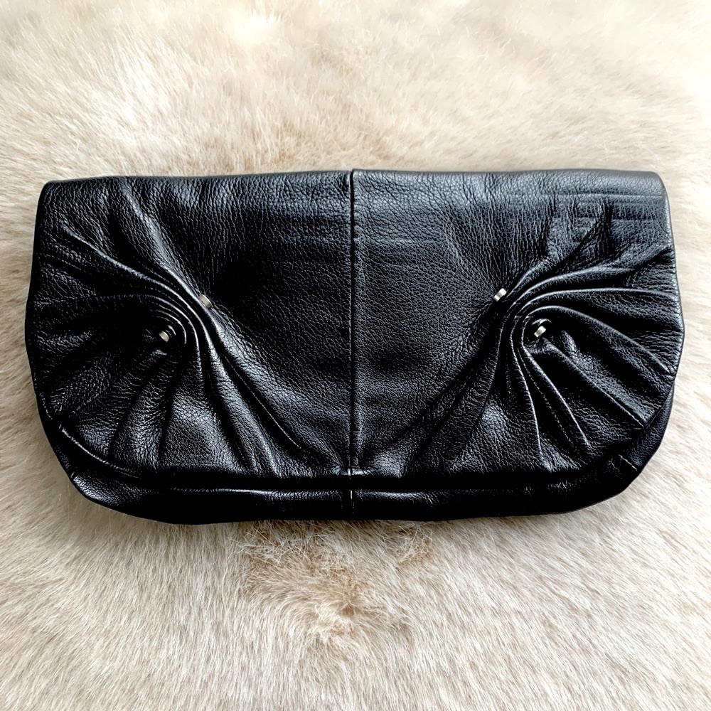 Yves Saint Laurent Clutch Black